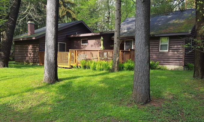 Sheboygan House | Top-Rated Sheboygan Retreat: Pet-Friendly & Family Enjoyment