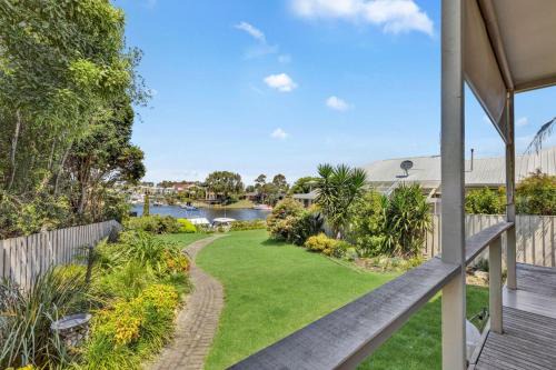 Paynesville House | Family-Friendly Retreat at Sheerwater Jetty - Rated 10/10
