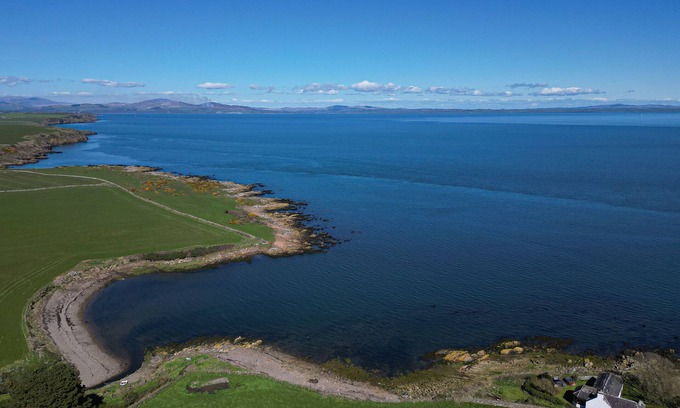 Newton Stewart Cottage | Shell Cottage - a cottage that sleeps 6 guests in 3 bedrooms