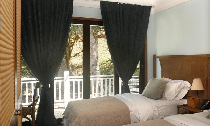 Koror Apartment | Shell Villa Apartel Resort: 4-Star Comfort with Hot Tub