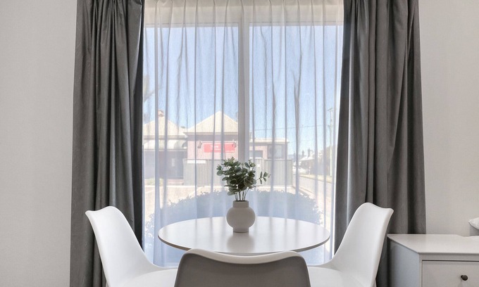Shellharbour Hotel | Experience Shellharbour Village Motel with Ocean Views & Spa