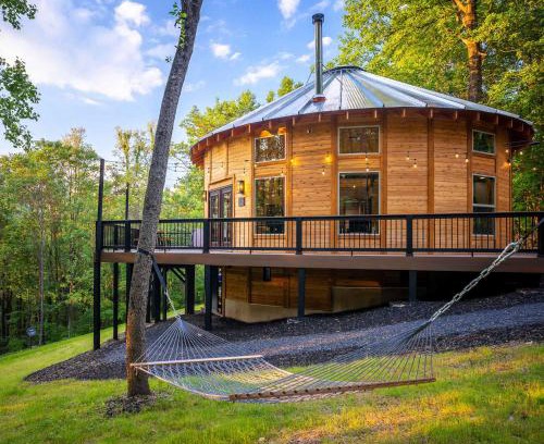 Stanley Villa | Premier Shenandoah Yurt: Hot Tub, Wood Stove & WiFi