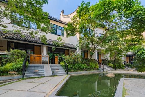 Buji Hotel | Experience Shenzhen OCT Gankeng Ancient Town Phoenix Hakka Hotel