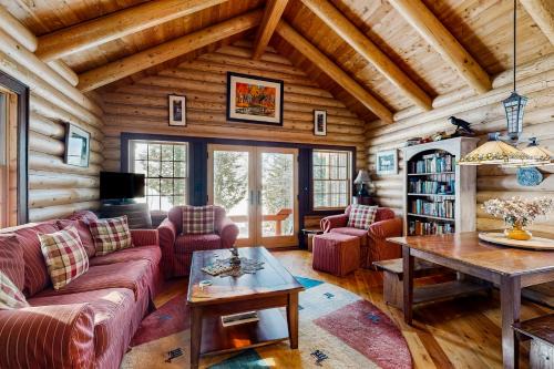 Greenville House | Discover Shephard's Cabin: Ocean View with Private Beach