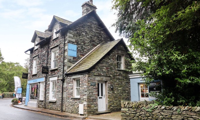 Grasmere Cottage | Shepherd's Crook: Guest Rated 10/10 with Family-Friendly Amenities