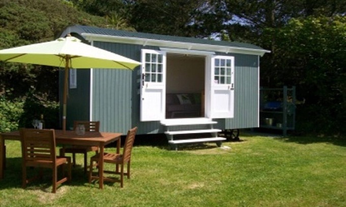 Gwithian Cabin | Unforgettable Shepherds Hut by the Sea in St Ives Bay