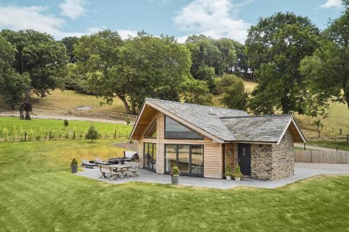 Montgomery House | Shepherds Rest: Pet-Friendly Retreat for Family Getaways