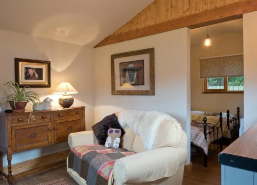 Llangranog House | Discover Shepherds Rest Llangrannog - Pet Friendly Retreat