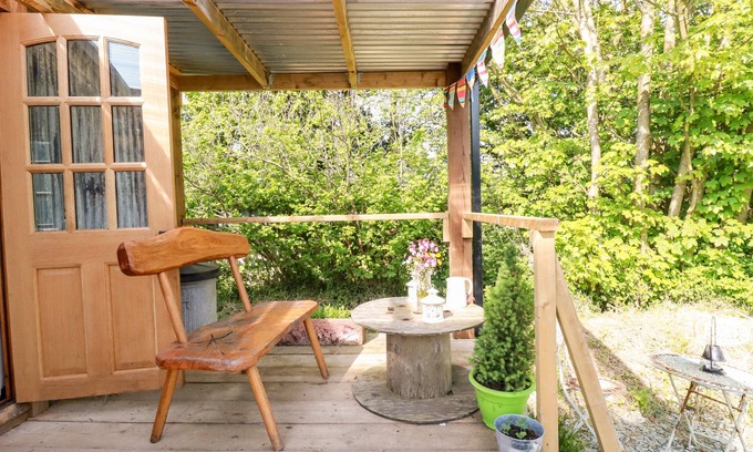 Brazzacott Cottage | Shepherds Retreat
