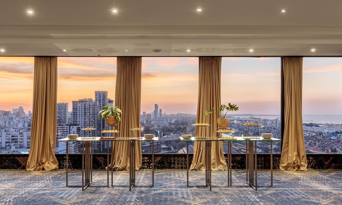 Retiro Hotel | Elegant Sheraton Buenos Aires Hotel with Spa and Pool