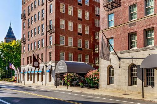 West Cambridge Hotel | Comfort and Quality at Sheraton Commander Hotel