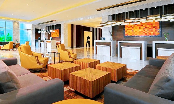 Conakry Hotel | Elegant Sheraton Grand Conakry with Oceanfront Amenities