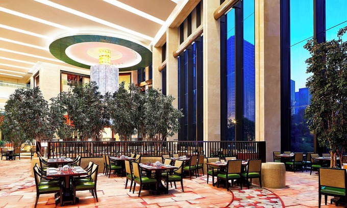 Lixia District Hotel | Elegant Sheraton Jinan Hotel: 4-Star Stay with Spa & Pool