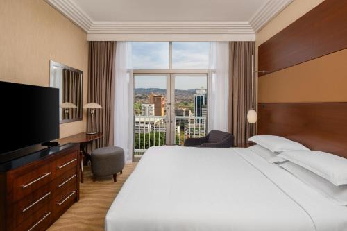Central Kampala Hotel | Experience Sheraton Kampala Hotel with Ocean Views & Spa