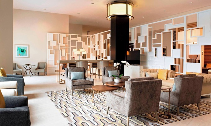 McKinney Hotel | Discover the Sheraton McKinney Hotel: Pool & Spa Retreat