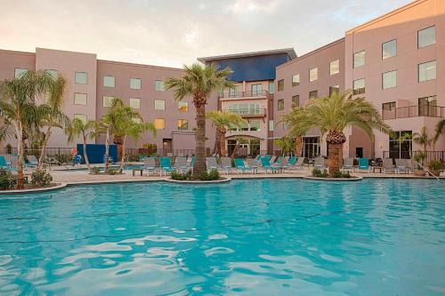 Mesa Grande Hotel | Discover Sheraton Mesa Hotel: Pet-Friendly & Oceanfront