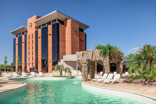 Province of Tucuman Hotel | Discover the Sheraton Tucumán Hotel with Oceanfront Pools