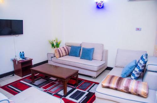 Tangana Hotel | Comfortable Stay at Sheratton Regency Hotel with Pool & Dining