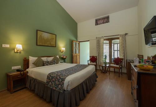 Thalayathimund Resort | Welcoming Sherlock: Pet-Friendly Stay with Breakfast Included