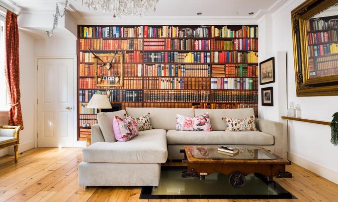 Bloomsbury House | Discover Sherlocks: Pet-Friendly Escape with Breakfast Included