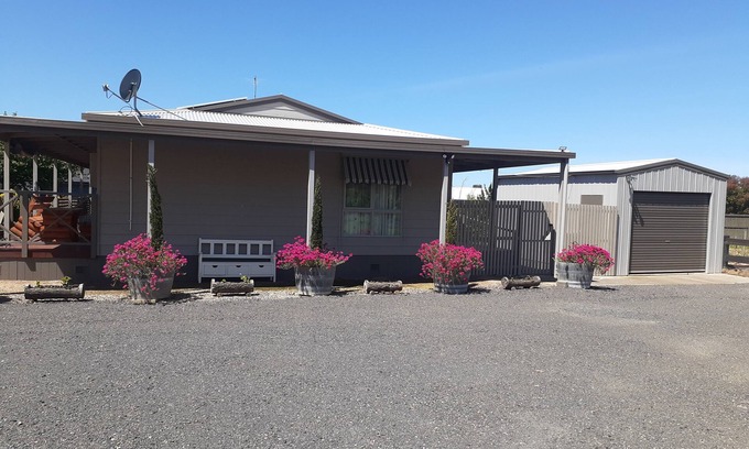 Bannockburn House | Convenient Sherry House - Just Minutes from Bannockburn