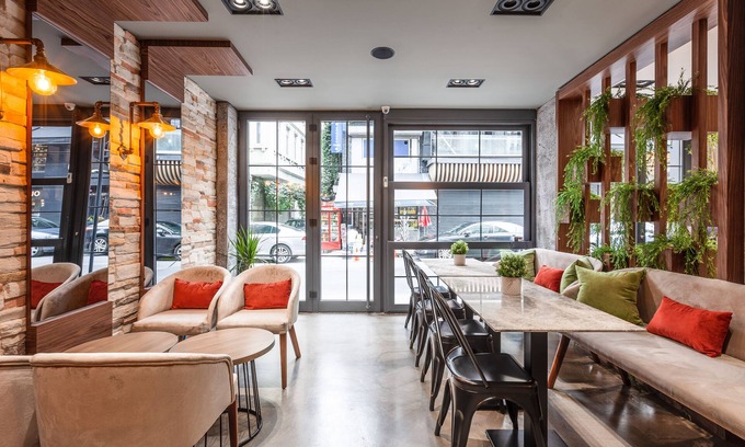 Karakoy House | Top-Rated Sherry Suites Karaköy with Family-Friendly Amenities