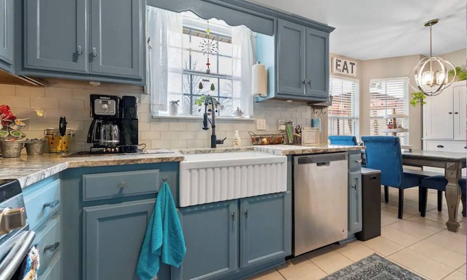 Sherwood House | Discover Sherwood Oasis: Pet-Friendly Retreat with Spa