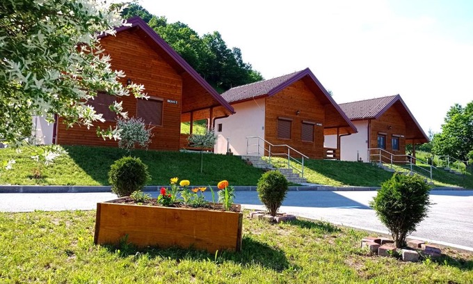 Mali Radic House | Top-Rated Sherwood Resort with Family-Friendly Amenities