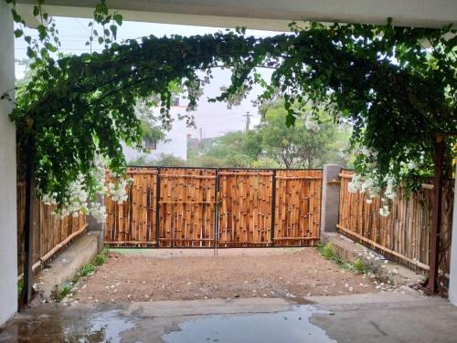 Tirupur Villa | Relax at SHI's Triveni Private Villa near Pappampatti