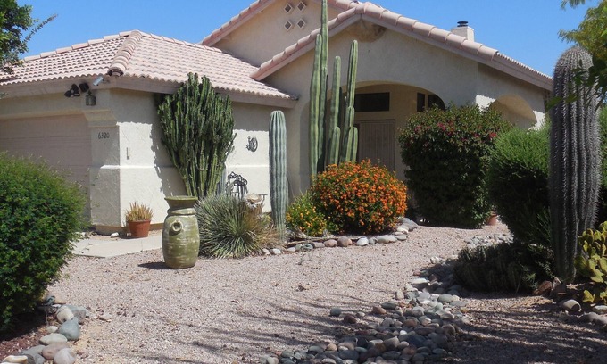 Rancho del Lago House | Discover Shiatsu Shangri-La: Golf Course Getaway Awaits!