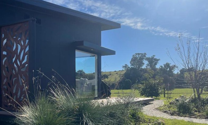 Lilydale House | Romantic Getaway at Shibui Lilydale - Rated 9.4/10