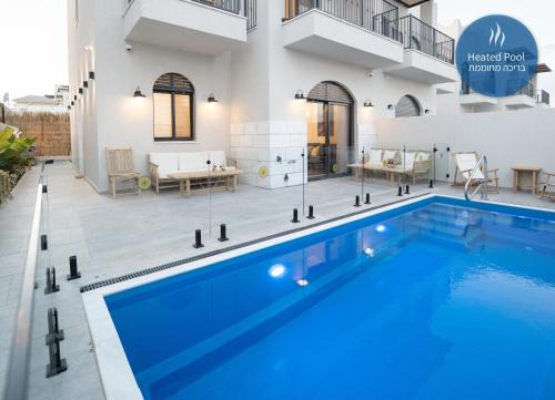 Eilat Villa | Experience Shikma Ella Sun with Ocean Views & Pool Access