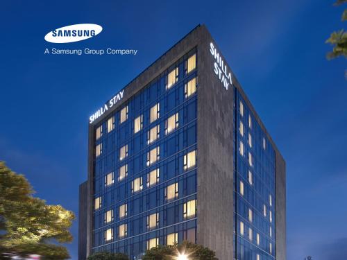 Yeon-dong Hotel | Discover Shilla Stay Jeju Airport: Family-Friendly Comfort
