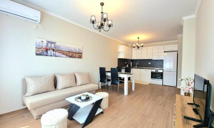 G.K. Bratya Miladinovi Apartment | Bright Apartment in Burgas - Ideal for Families