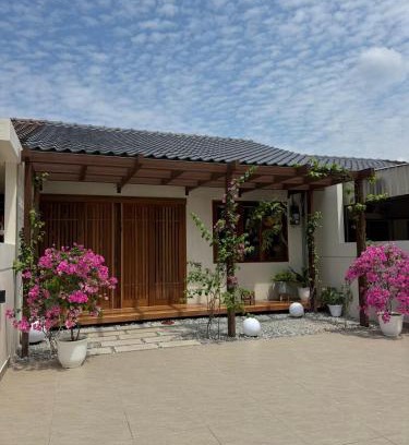 Gua Villa | Shinju Villa with Jacuzzi Pool