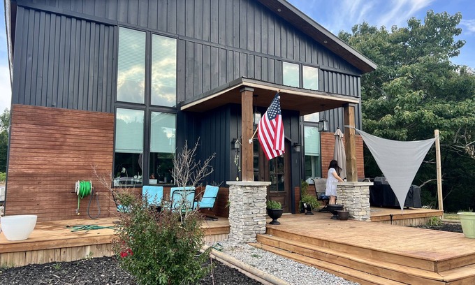 Charlotte House | Secluded Shipping Container Retreat for Families