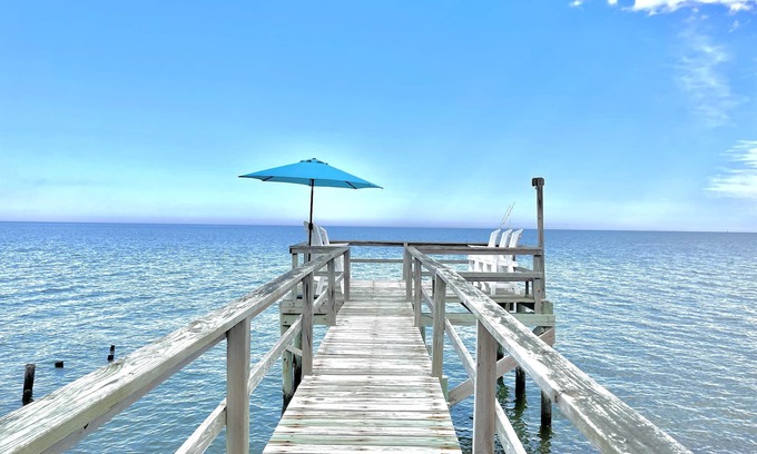 Deltaville House | Experience Ships Watch: Waterfront Views & Family-Friendly Amenities