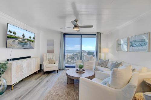 Isle of Palms House | Experience Relaxation at Shipwatch 308B with Pool & Hot Tub
