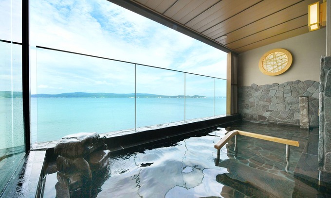 Wakura Onsen House | Eco-Friendly Retreat at Shirasaginoyu Notokaisyu, Rated 9.6