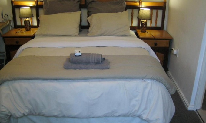 Trawal House | Relax at Shirleys Place: Pool, Hot Tub & Pet Friendly!