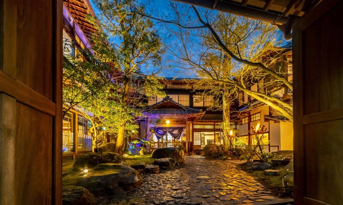 Takeo House | Experience Relaxation at Shisekiryokan Kagetsu Taisyokan