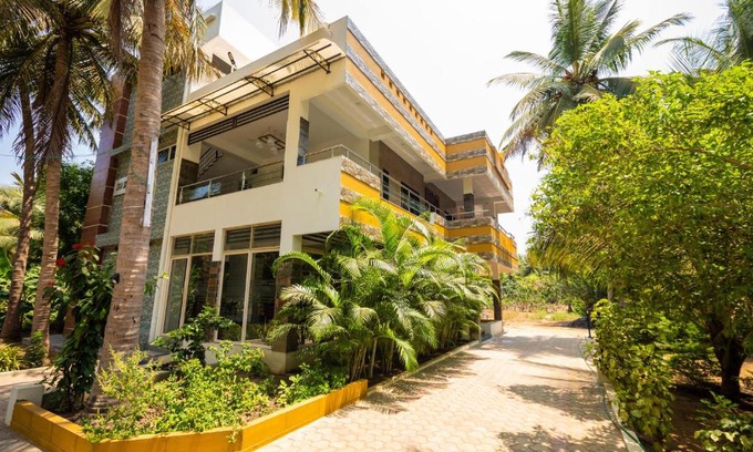 Kumbakonam Villa | Pet Friendly Shiv Sakthi Villa with Pool & Breakfast Awaits