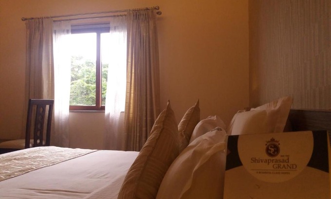 Kundapur Hotel | Discover Shivaprasad Grand: Family-Friendly Stay with Dining