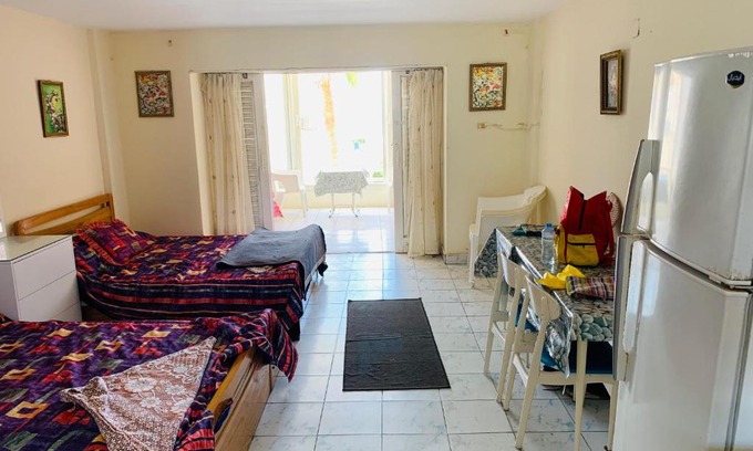 Al-Muntazah Apartment | Discover the Perfect Family Retreat at Al-Mamoura Beach