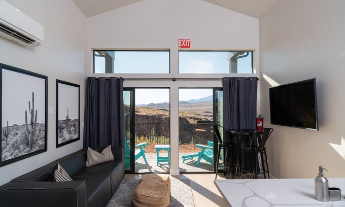 La Verkin Villa | Pet-Friendly Retreat with Scenic Views at The Dwellings