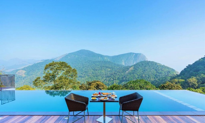 Suryanelli Resort | Welcoming Stay at Shola Crown Resort - Munnar with Pool
