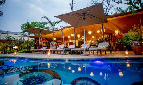 Victoria Falls Cabin | Experience Shongwe Lookout: 4-Star Oceanfront Retreat