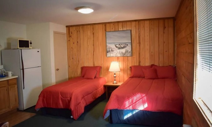 Karnack Cabin | Discover Shore Beats Work #14: Family-Friendly Retreat