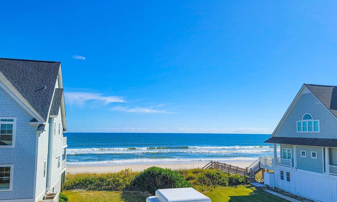 North Topsail Beach House | Oceanfront 5BR Retreat with Hot Tub & Pool Access