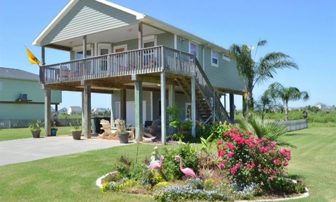 Isla Del Sol House | Experience Bliss at Shore to Please in Isla del Sol